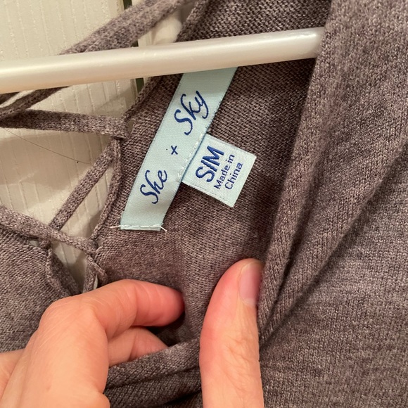 NWOT grey shirt - Picture 2 of 3